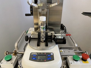 高精度なキャップ締めと簡単な品種切替を実現！<br>スタンド型サーボキャッパー<br>SC-1シリーズ